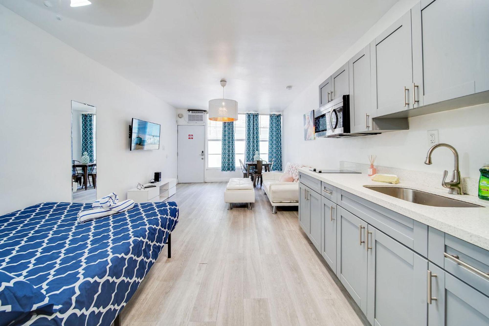 מיאמי ביץ' Beachy 1 B/R, W/2 Queen Beds, On Ocean Drive Beach מראה חיצוני תמונה