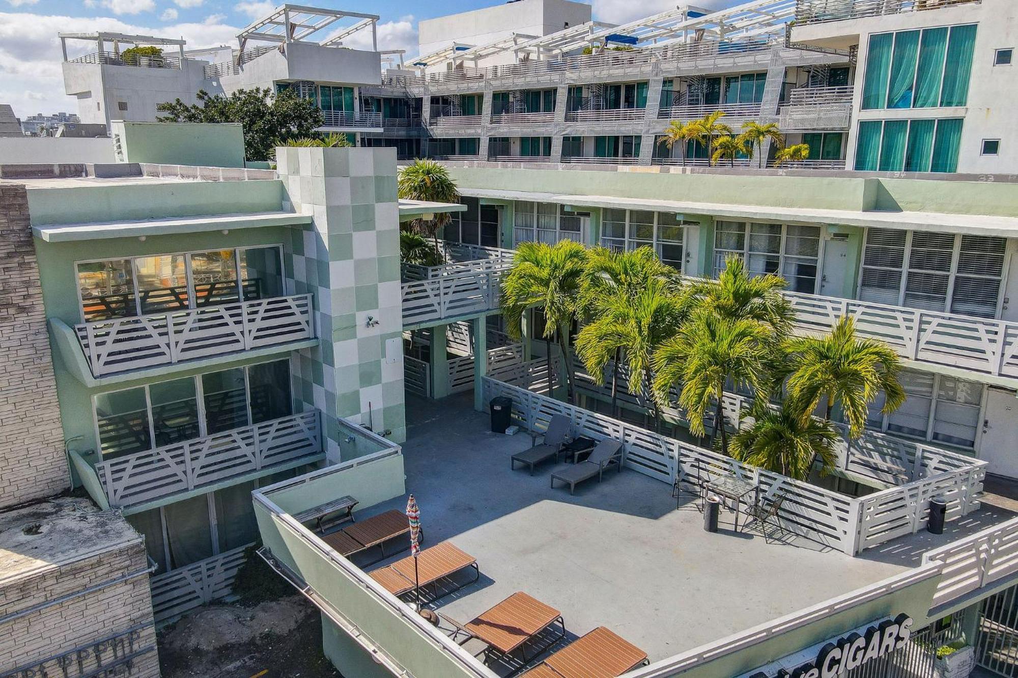 מיאמי ביץ' Beachy 1 B/R, W/2 Queen Beds, On Ocean Drive Beach מראה חיצוני תמונה